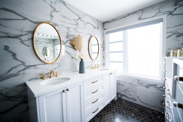 Why Choose a Jack and Jill Bathroom?