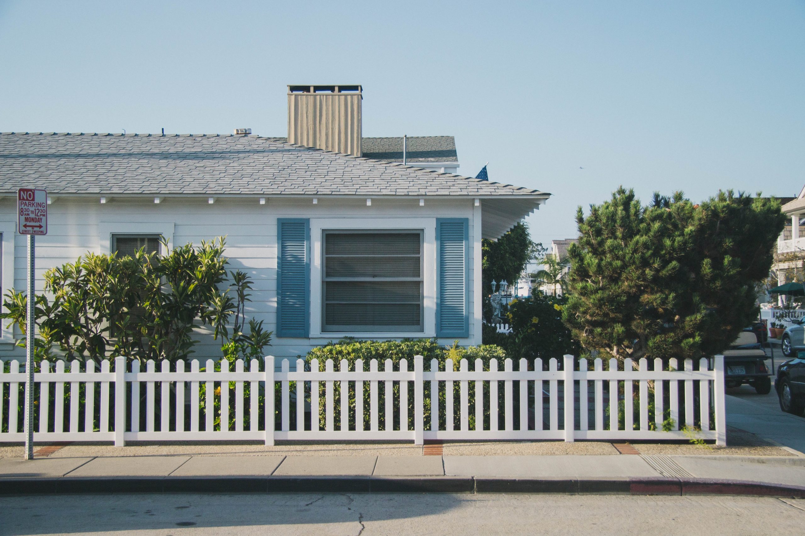 5 Things to Consider When Installing a DIY Fence in Ridgefield, CT