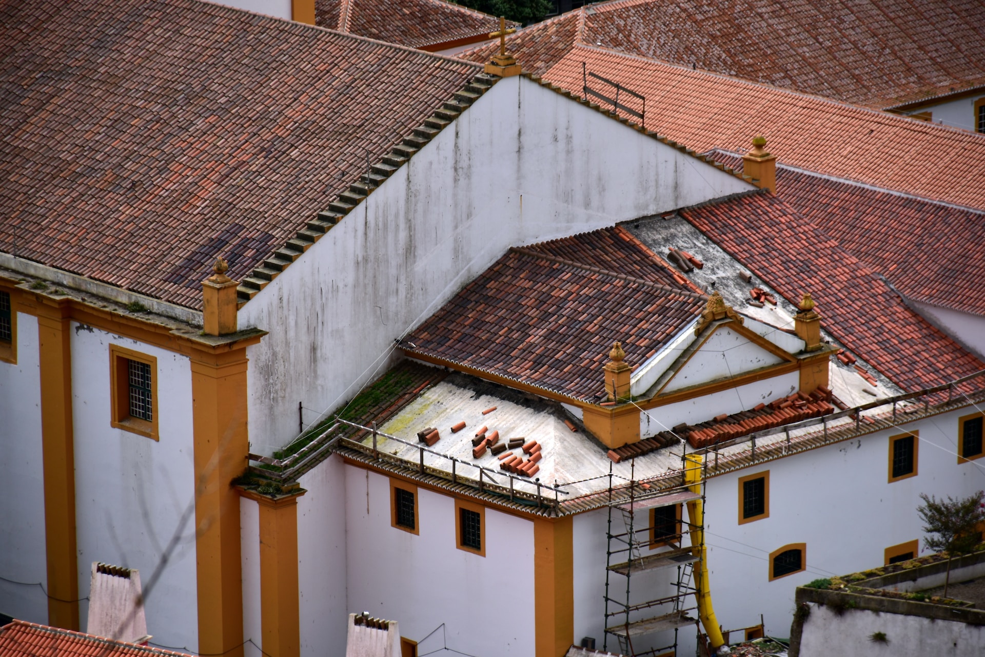 How Roofing Companies Ensure Safety During Roofing Projects