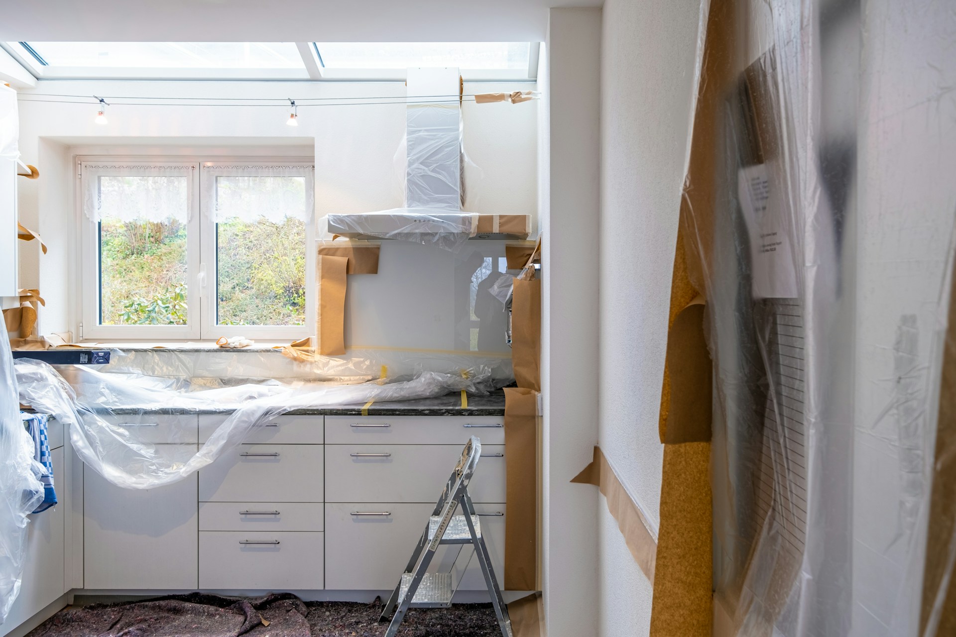 A Step-by-Step Guide to Painting Kitchen Cabinets Like a Pro